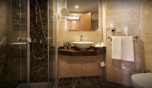 Corner Suite