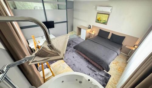 Double Room with Spa Bath