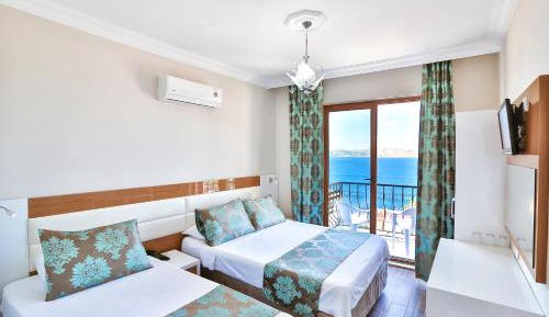 Triple Room with Sea View