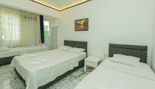 Quadruple Room with Balcony