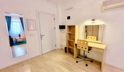 Suite with Balcony