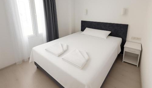 King Studio with Sofa Bed