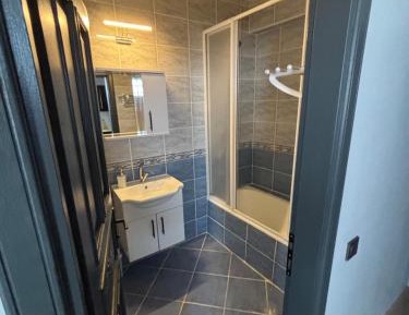 Apartment (2 Adults)