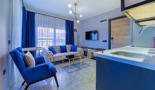 Queen Suite with Sea View