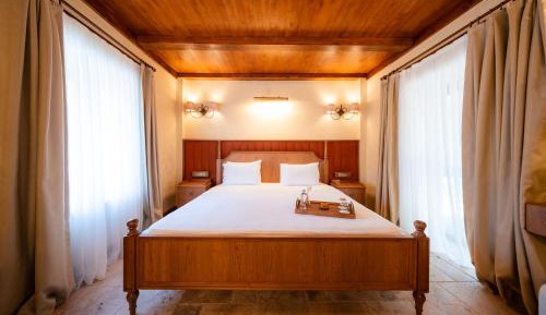 Suite with Private Pool
