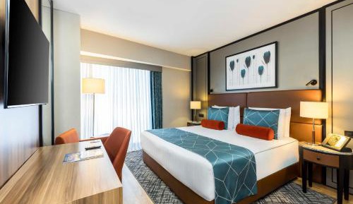 Deluxe Partial Sea View Room