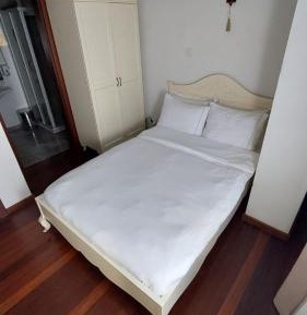 Large Single Room