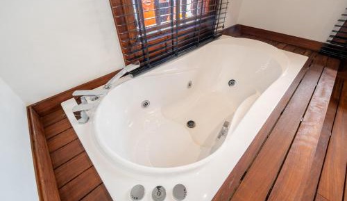 Superior Suite with Jacuzzi