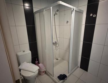 Quadruple Room with Private Bathroom