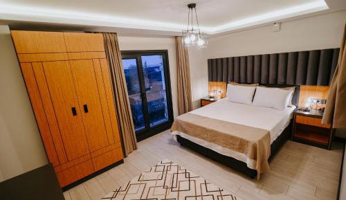 Luxury Triple Room