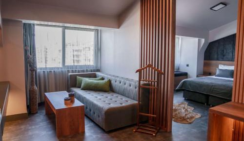 Suite with River View