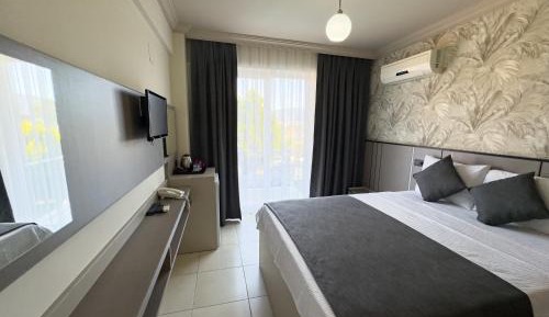 Economy Triple Room