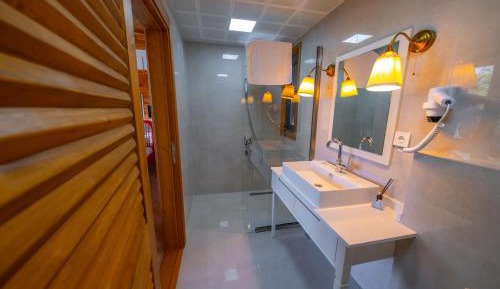 Deluxe Double Room with Bath