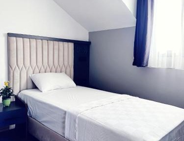 Budget Single Room