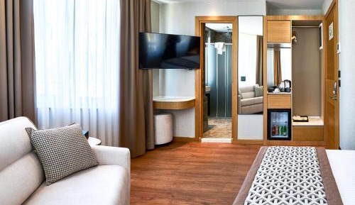 Superior Suite