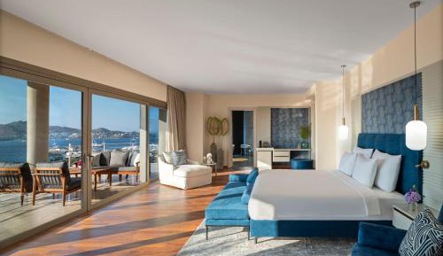 Sea View Infinity Suite With Terrace