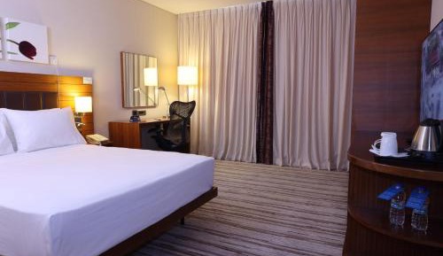 Queen Room - Accessible