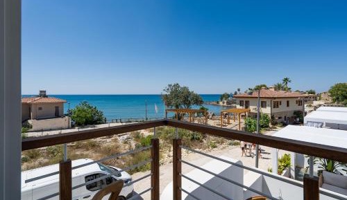 Deluxe Double Room with Balcony and Sea View