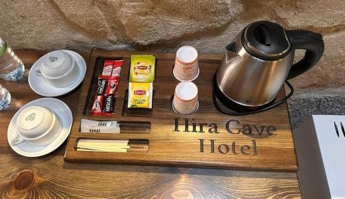 Comfort Cave Room 