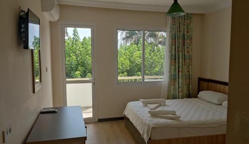 Triple Room with Garden View