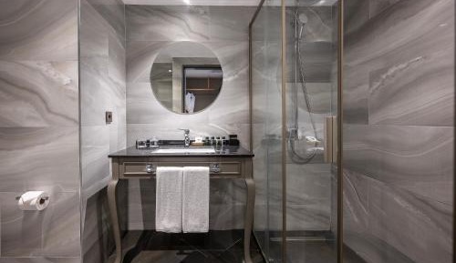 Superior Room with Land View