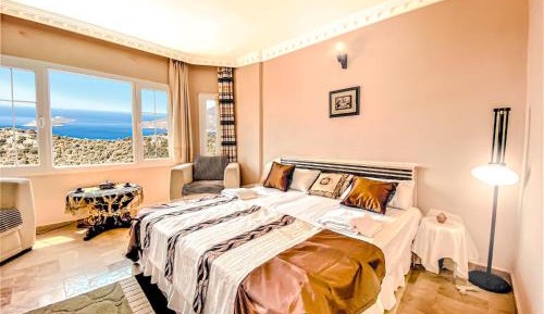 Quadruple Room with Balcony