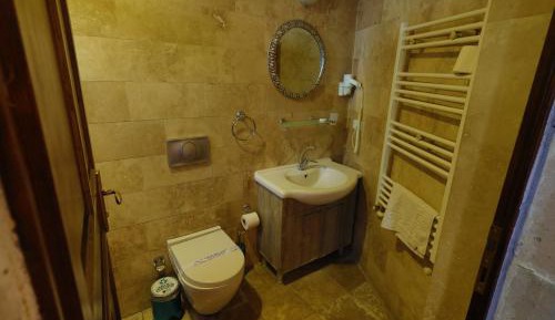 107 CITY STONE ROOM