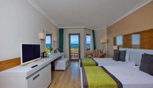 Aqua Standard Sea View Room