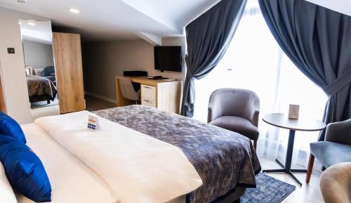 Comfort Triple Room