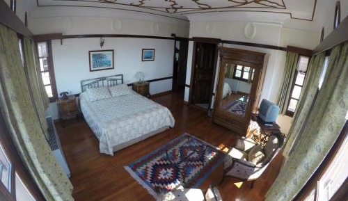 Honeymoon Room