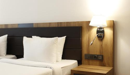 Twin Room with Two Single Beds - Smoking