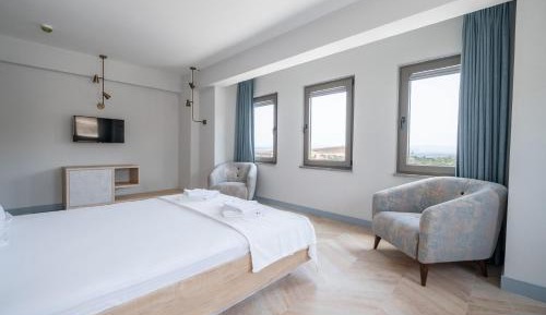 Double Room with Spa Bath