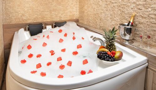 Deluxe Double Room with Bath