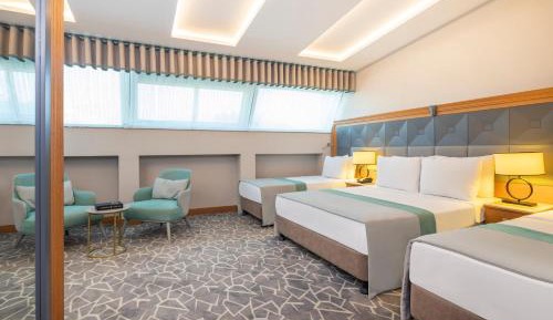 Superior Family Room