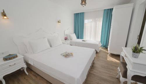 Triple Room with Garden View