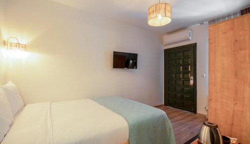 Standard Double Room - Ground Floor