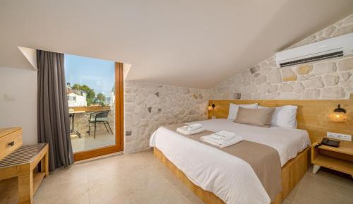  Roof Suite With Balcony