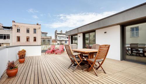 Two Bedroom Duplex with Large Terrace (A22)