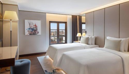 Deluxe Twin Room with City View