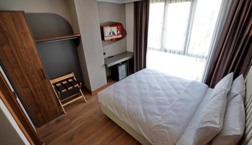 Deluxe Single Room