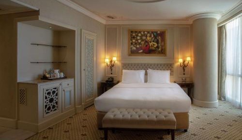 Queen Room