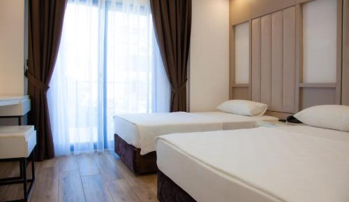 Triple Room with Balcony