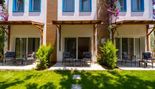 Double Room with Garden Access