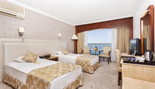 Double or Twin Room with Sea View