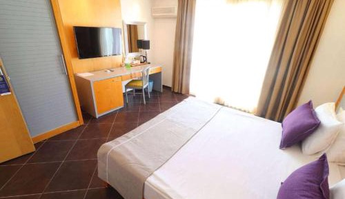 Club Room with Sea View