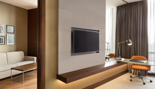 Executive King Suite with Sofa Bed and Lounge Access