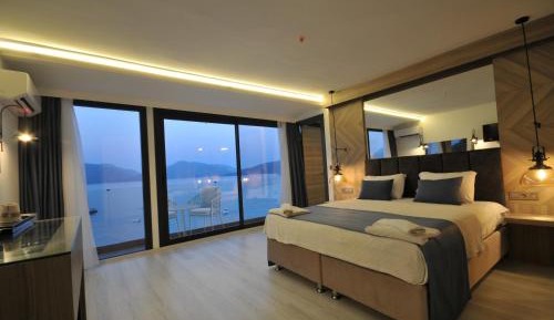 King Room with Spa Bath