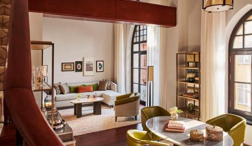 Beyzade One-Bedroom King Suite
