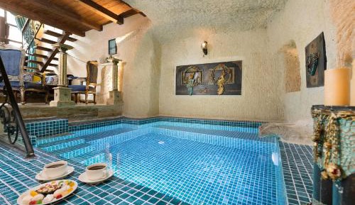 Suite with Private Pool