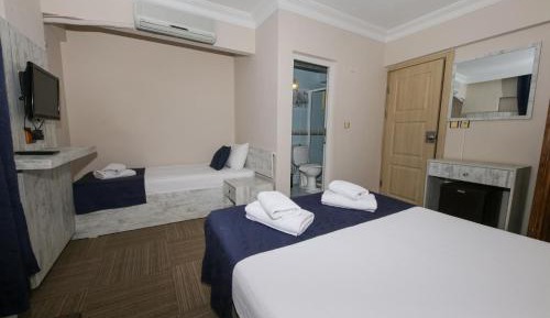 Standard Triple Room with Sea View